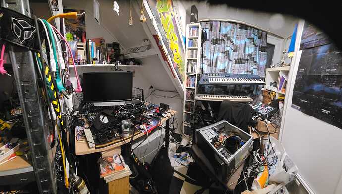 WhatsApp Image 2025-12-12 at 21.24.45